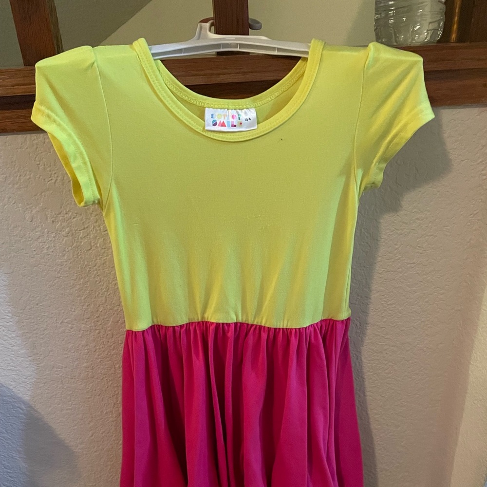 Dot dot smile dress size 3/4